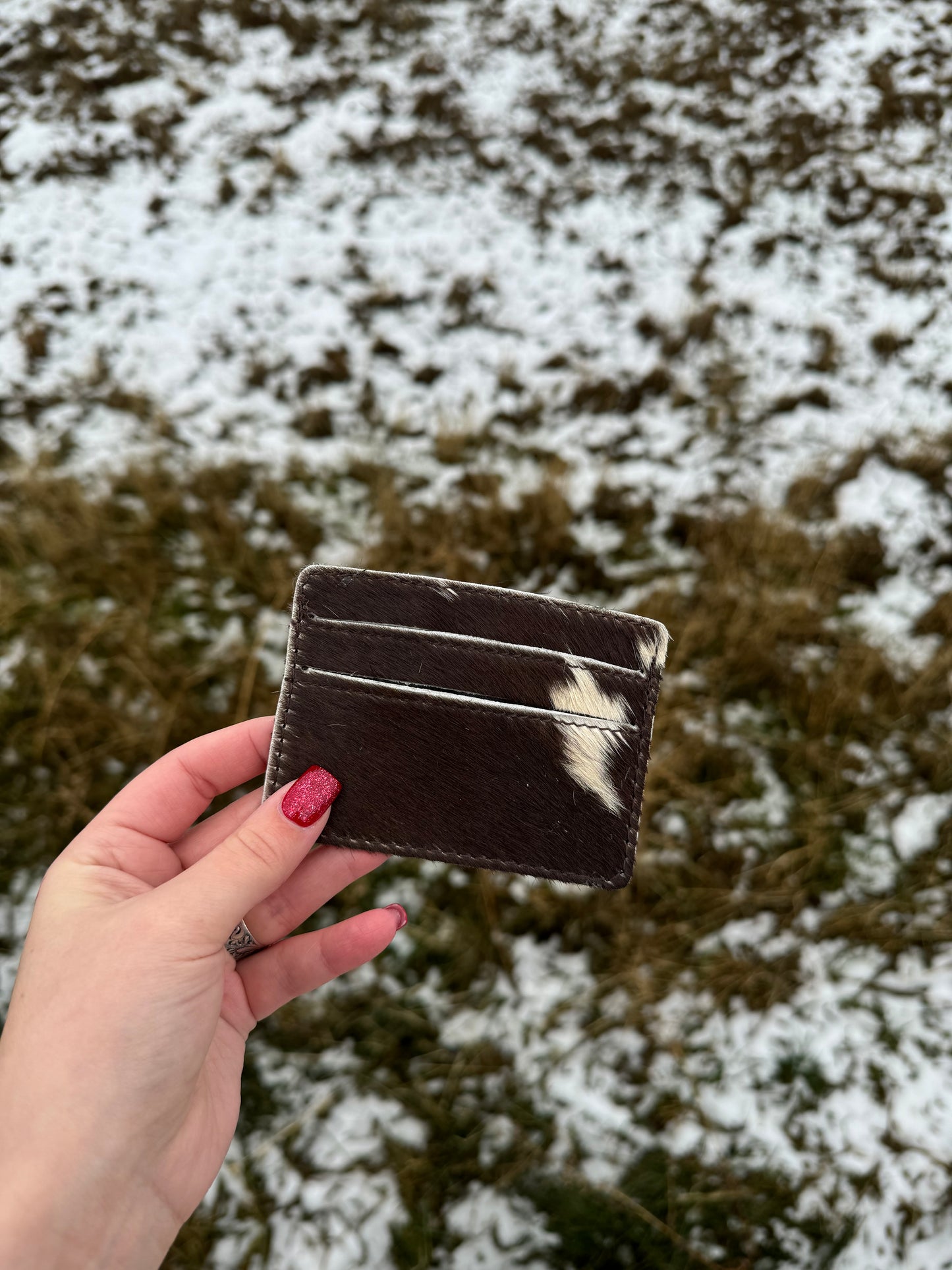 COWHIDE CARD HOLDER (CHOCOLATE)