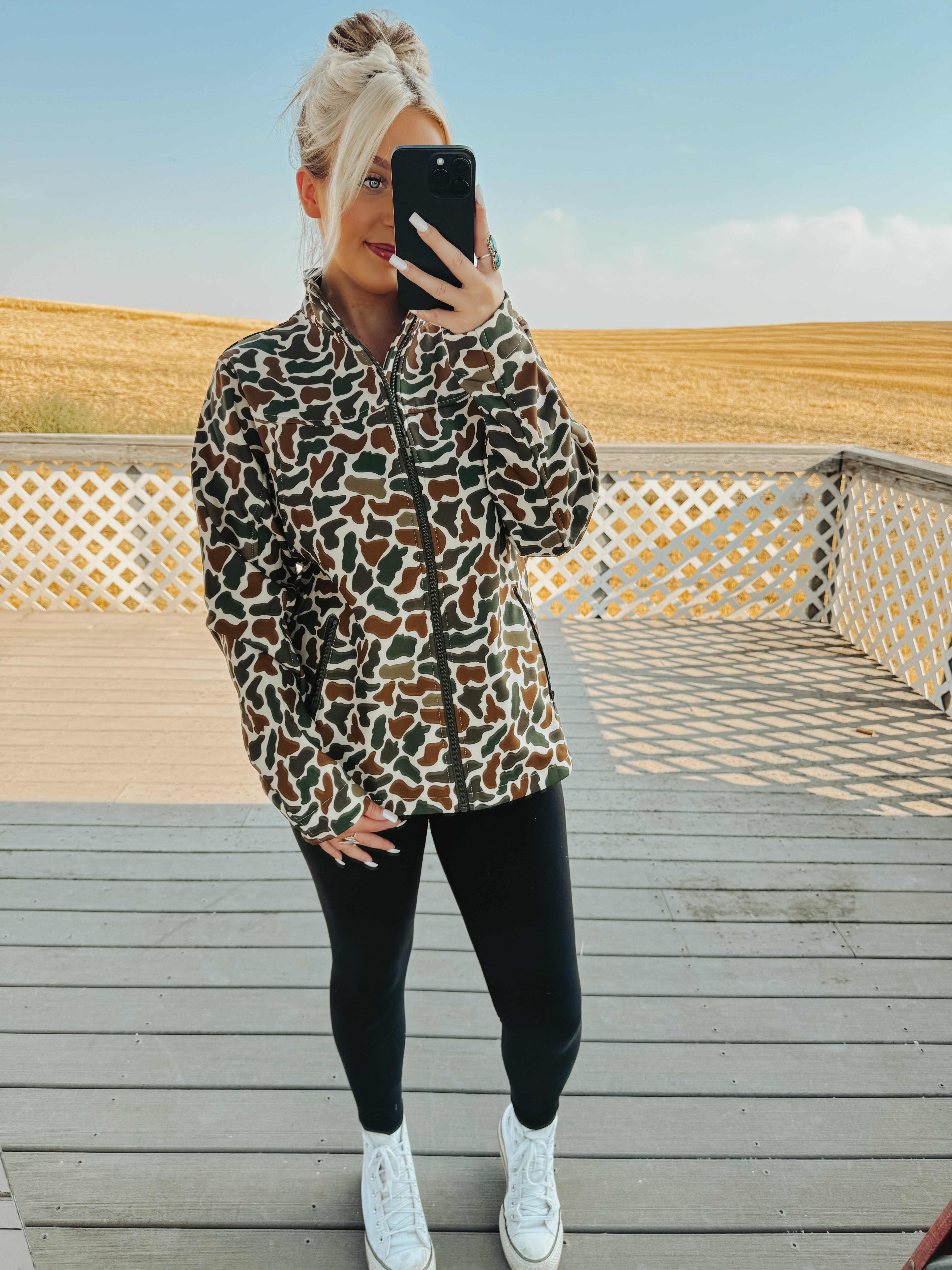 BUCKIN CAMO JACKET